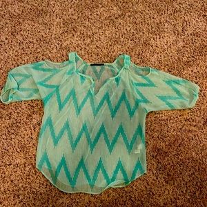 Open shoulder blouse. Size Small. Maurice’s. Great condition